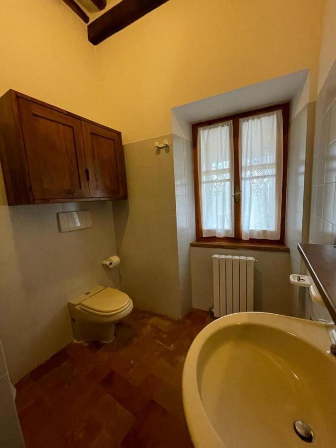フォリーニョCasa Dei Lecciアパートメント エクステリア 写真