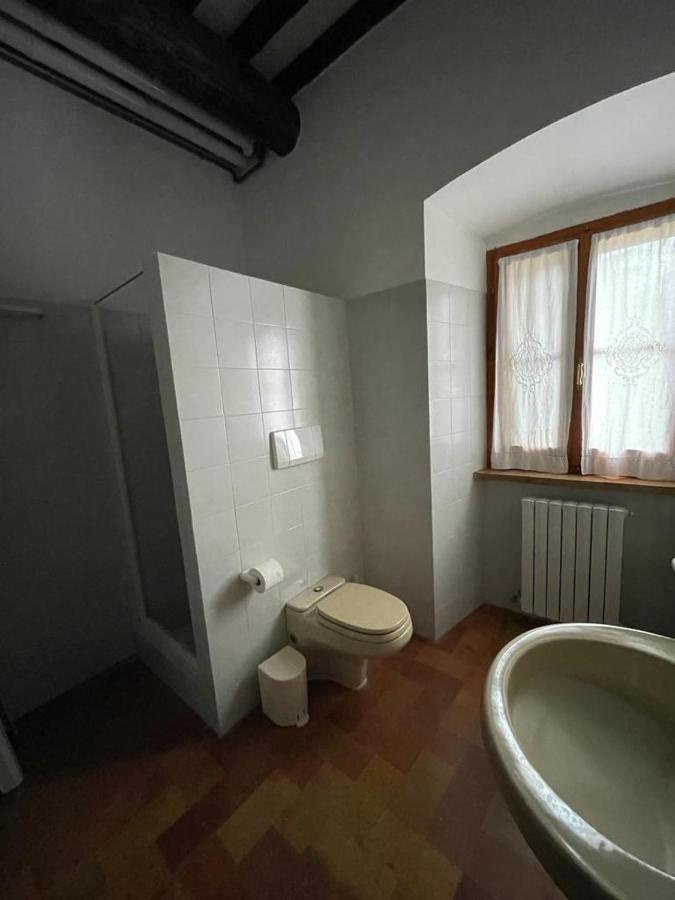 フォリーニョCasa Dei Lecciアパートメント エクステリア 写真