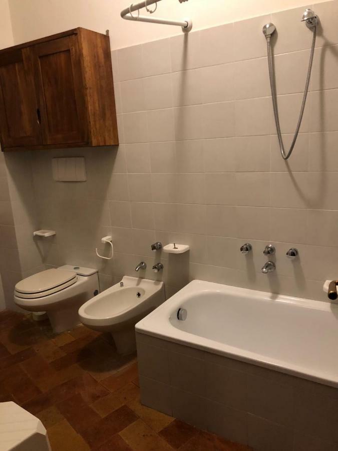 フォリーニョCasa Dei Lecciアパートメント エクステリア 写真